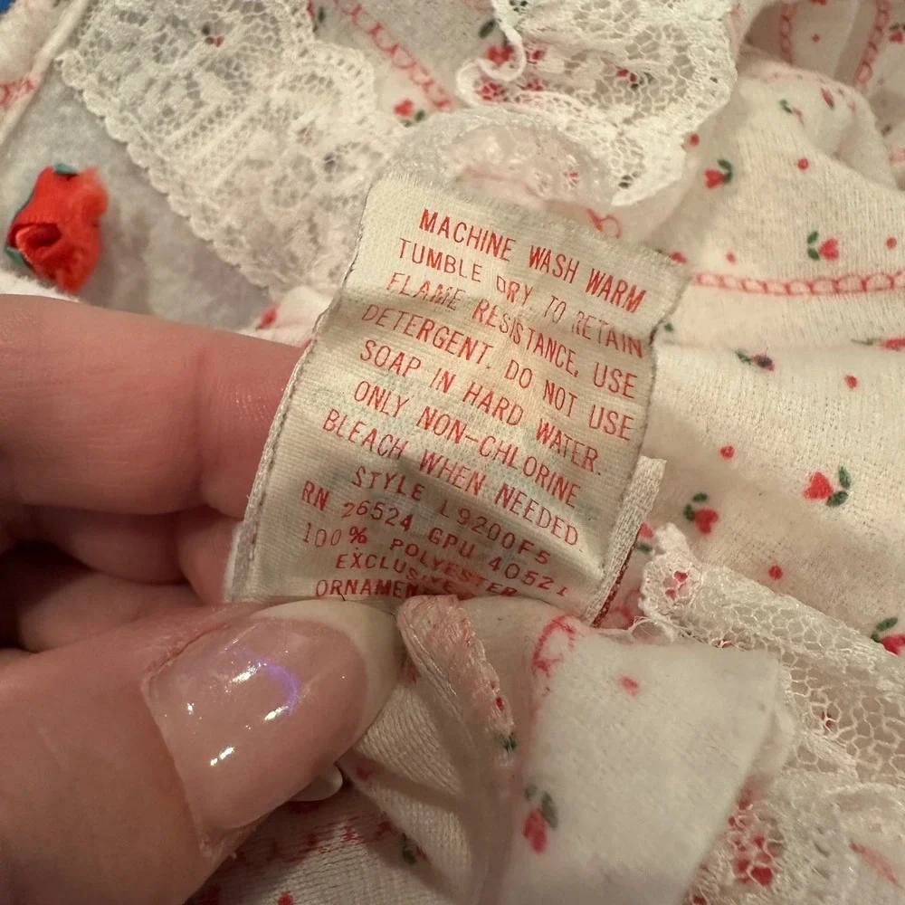 Bright Creek Vintage Floral Lace Footed Sleeper Pajamas White Red 0-3 Mo Girls